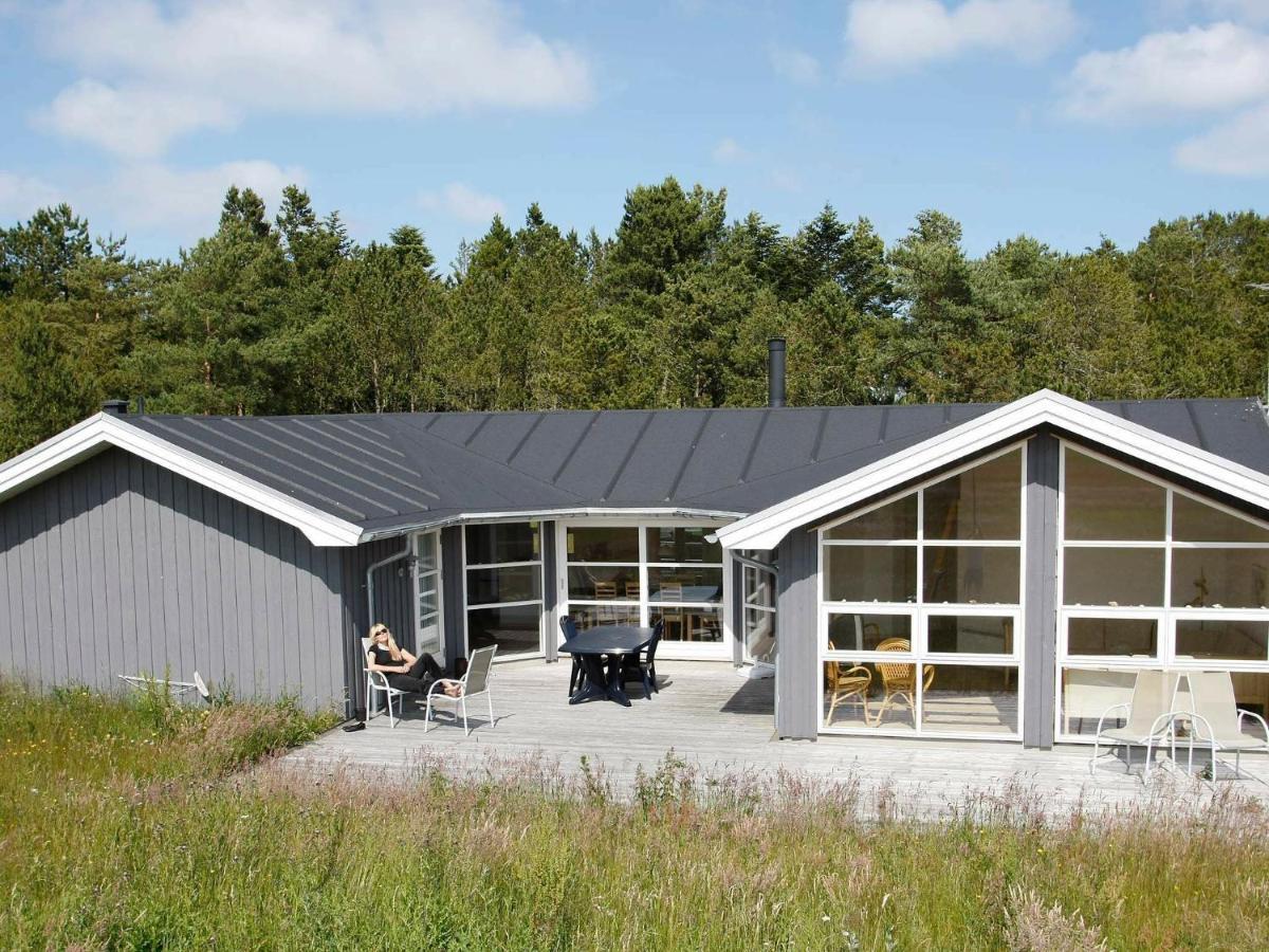8 Person Holiday Home In Jerup Rum bild