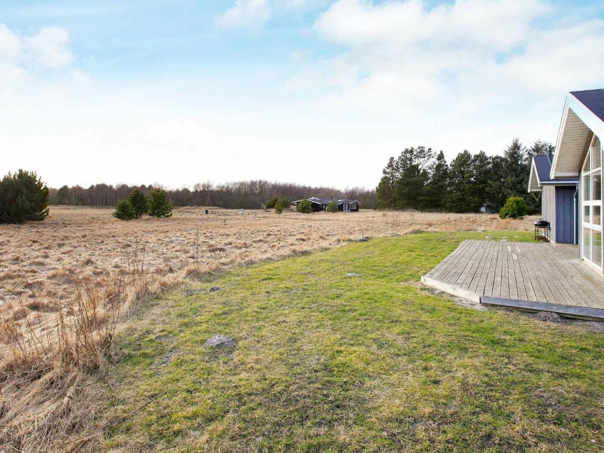 8 Person Holiday Home In Jerup Exteriör bild